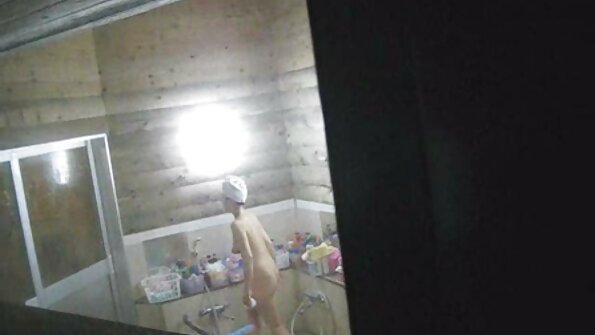 Aš mokau savo seserį, kaip duoti blowjob ir cum į gerklę.