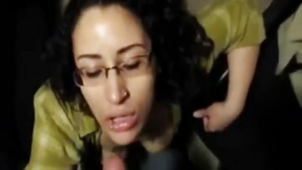 Petite in Knee High Socks Jodinėjimas ir Cumming ant Dildo Squirt Finish 4k.