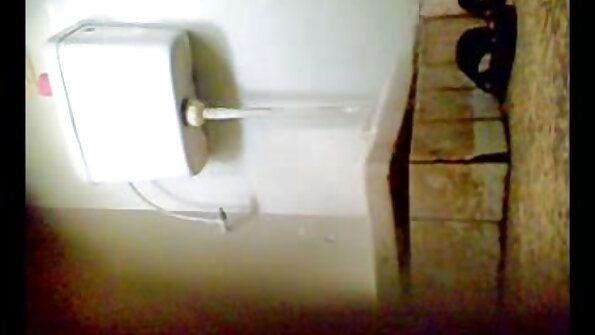 Kaip aš dulkinau Oksanką ir filmavau iš pirmo žmogaus telefonu.